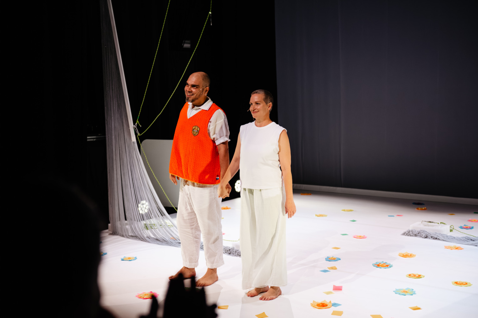  Premiere Only Flowers - © Monika Isanska